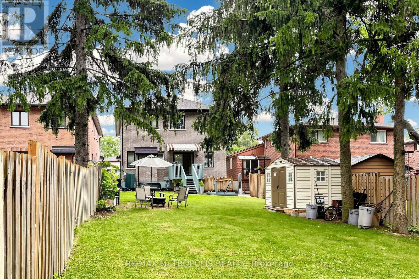 30A Cedar Drive, Toronto, ON - Outdoor