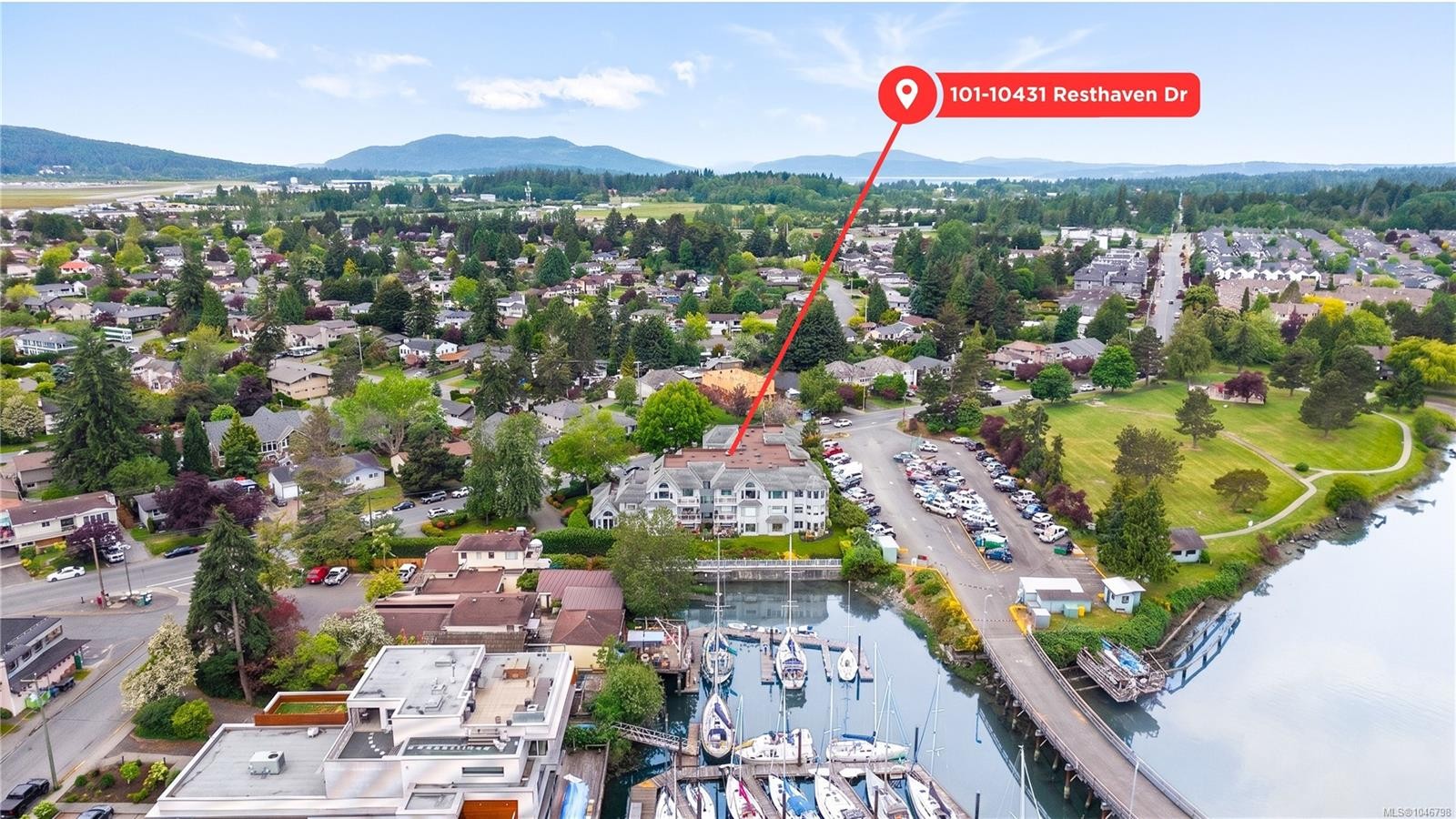 #101-10431 Resthaven Dr, Sidney, BC - Outdoor With View