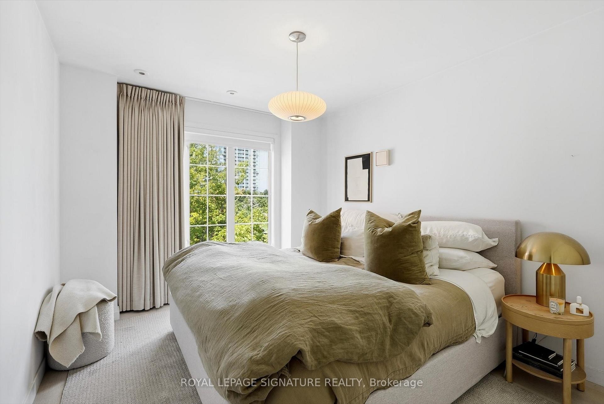 137-3 Everson Drive, Toronto, ON - Indoor Photo Showing Bedroom