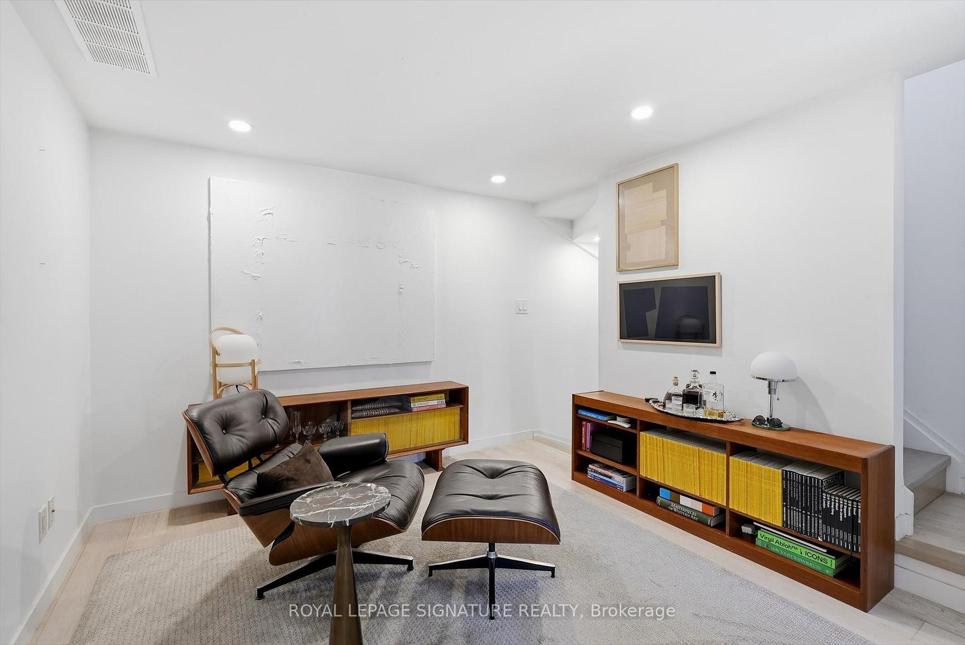 137-3 Everson Drive, Toronto, ON - Indoor