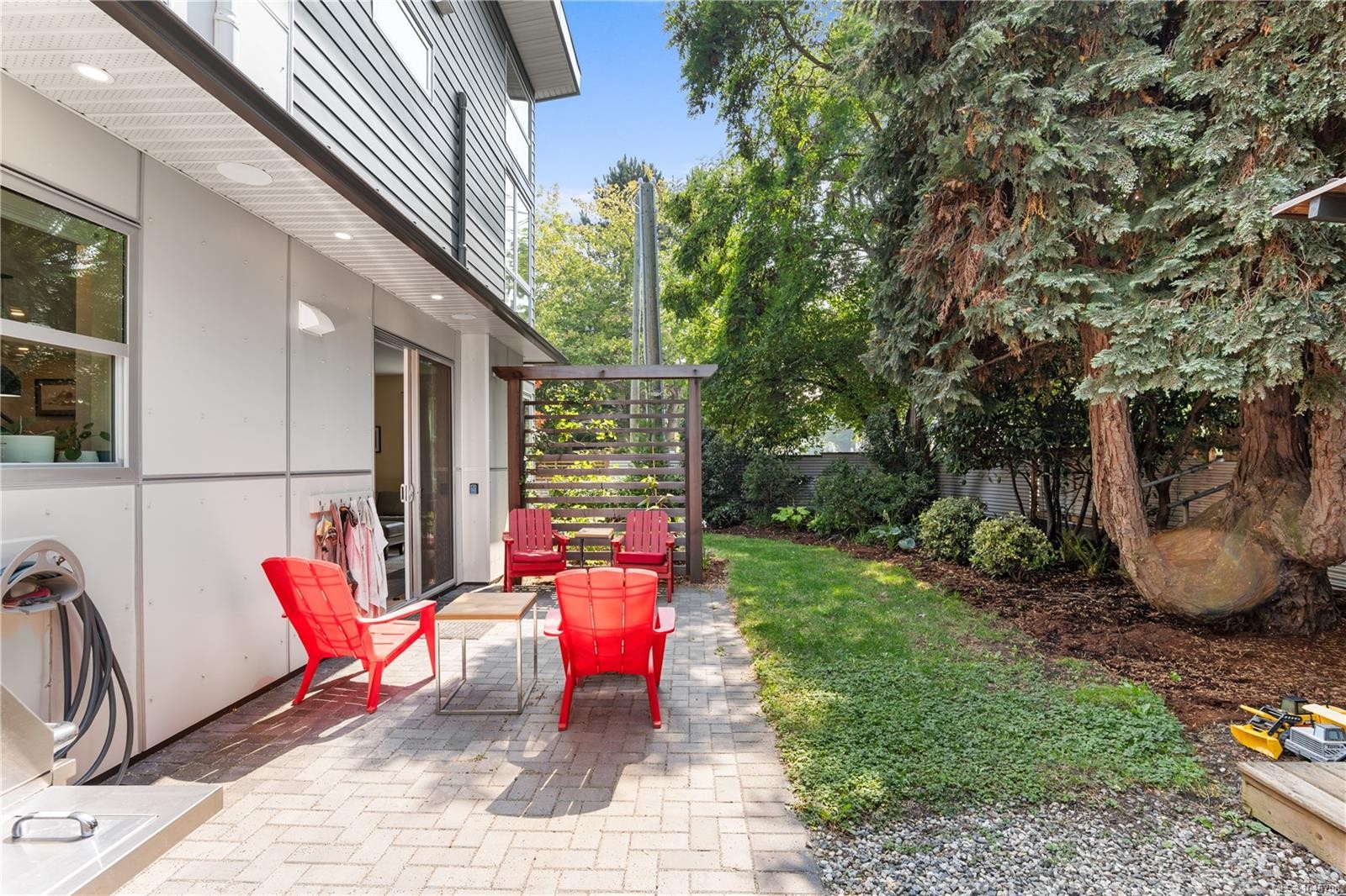 1704 Coronation Ave, Victoria, BC - Outdoor