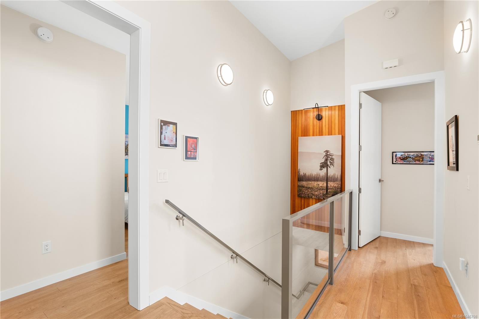 1704 Coronation Ave, Victoria, BC - Indoor Photo Showing Other Room