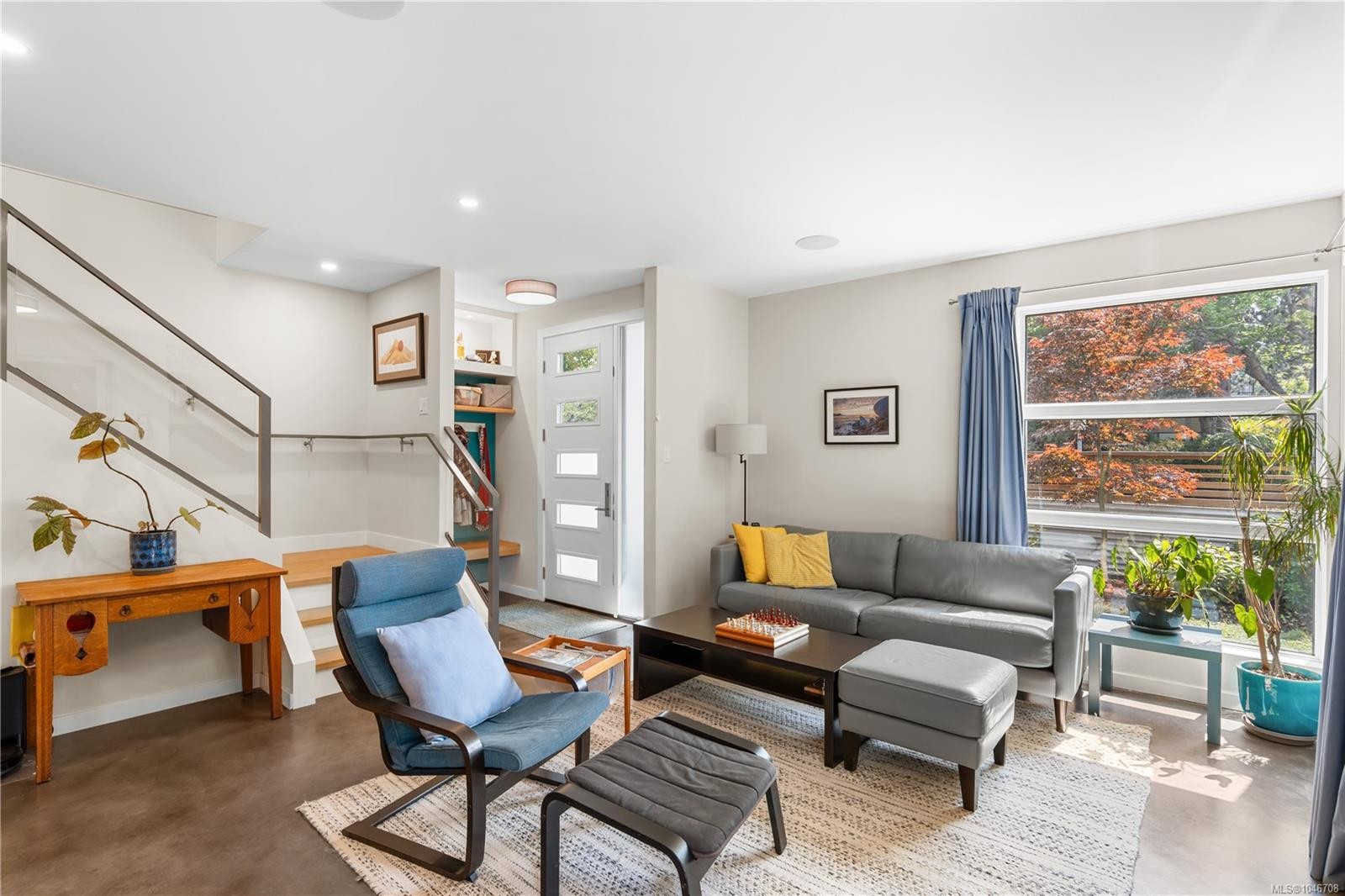 1704 Coronation Ave, Victoria, BC - Indoor