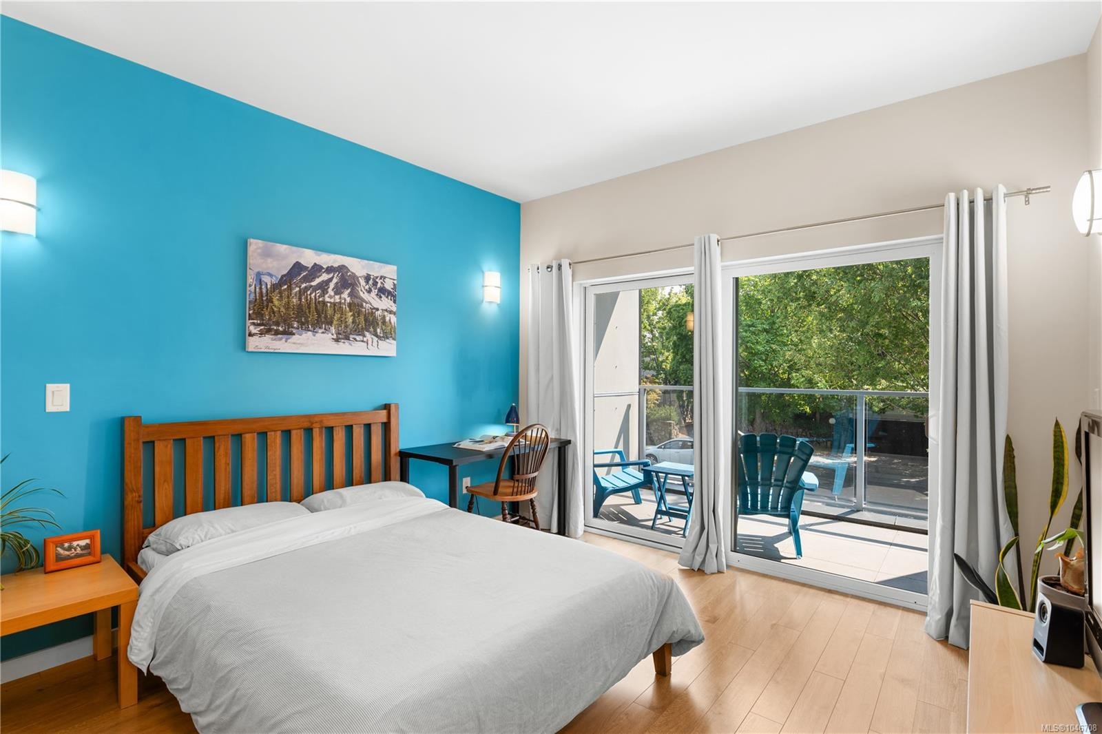 1704 Coronation Ave, Victoria, BC - Indoor Photo Showing Bedroom