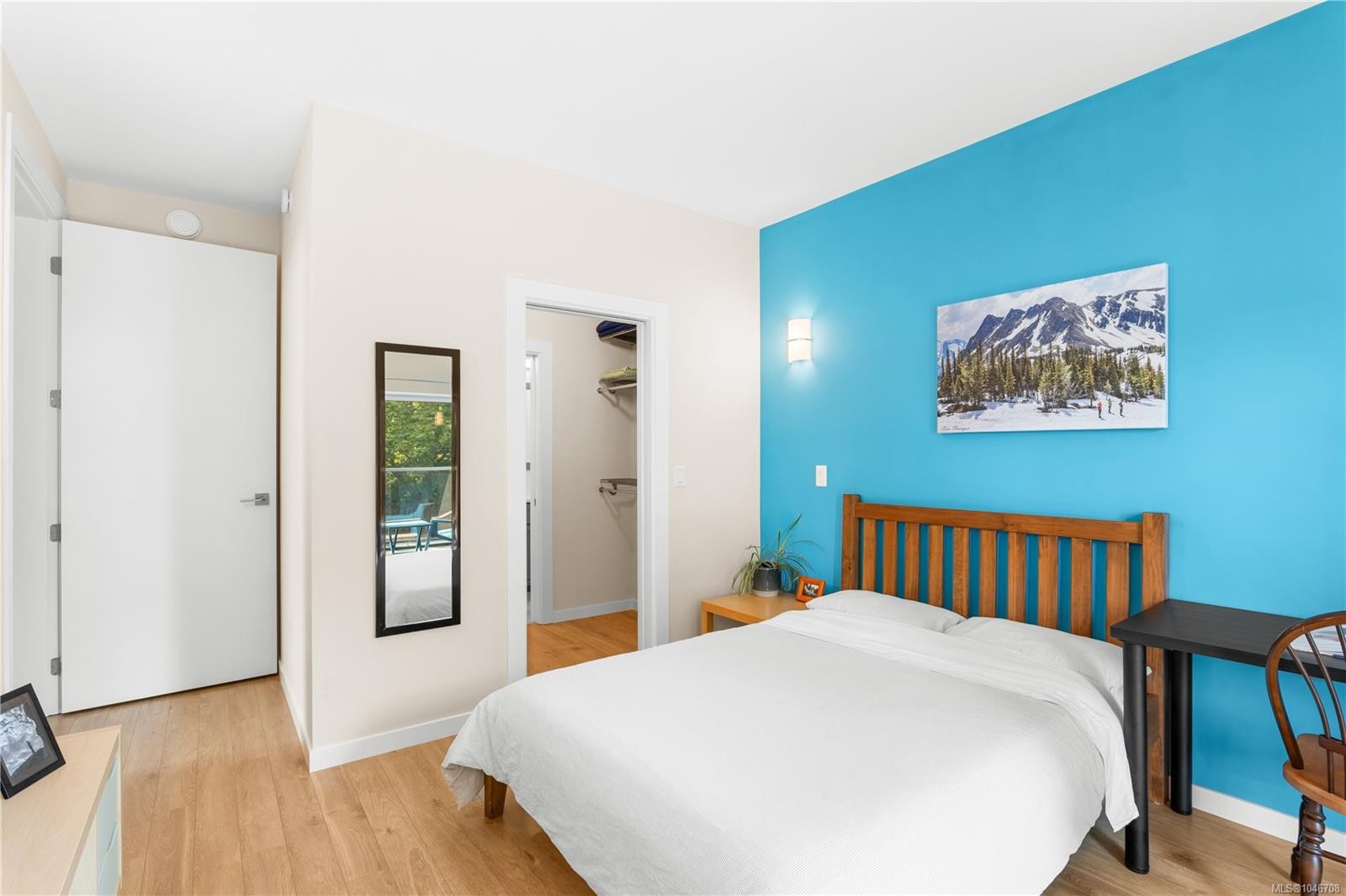 1704 Coronation Ave, Victoria, BC - Indoor Photo Showing Bedroom