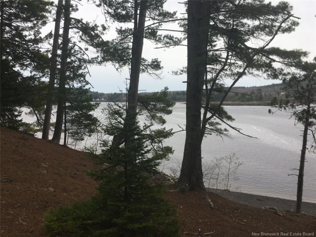 - Ledge Rd, Saint Stephen, NB