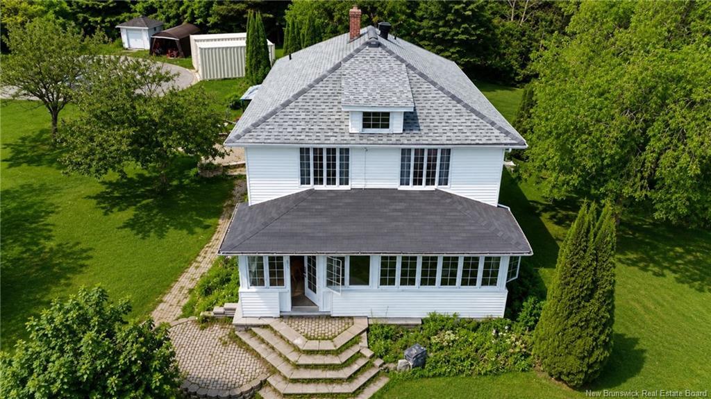 650 West Dr, Bathurst, NB