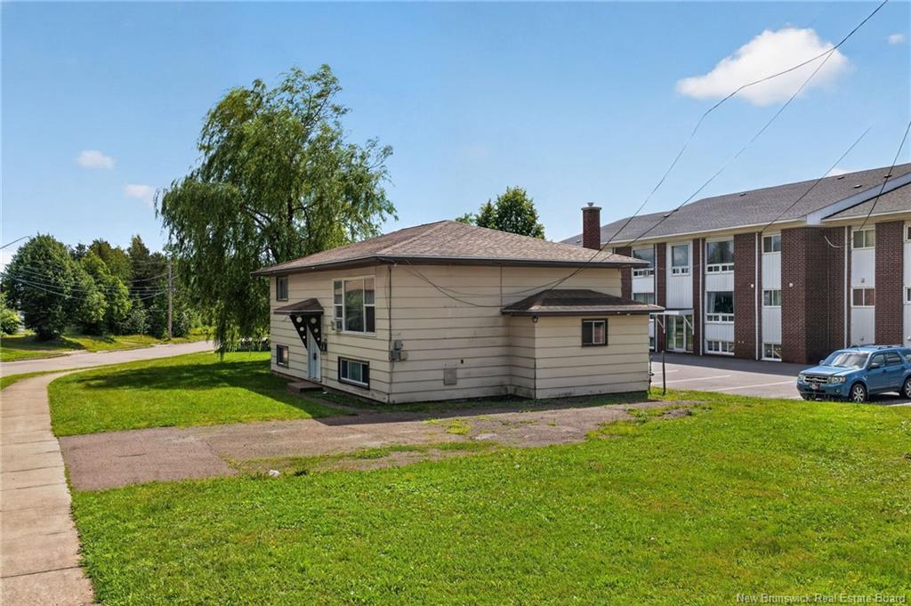 106-108 Seaman St, Moncton, NB - Outdoor