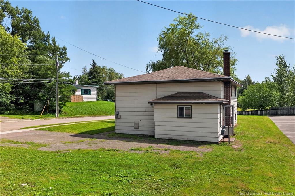106-108 Seaman St, Moncton, NB - Outdoor