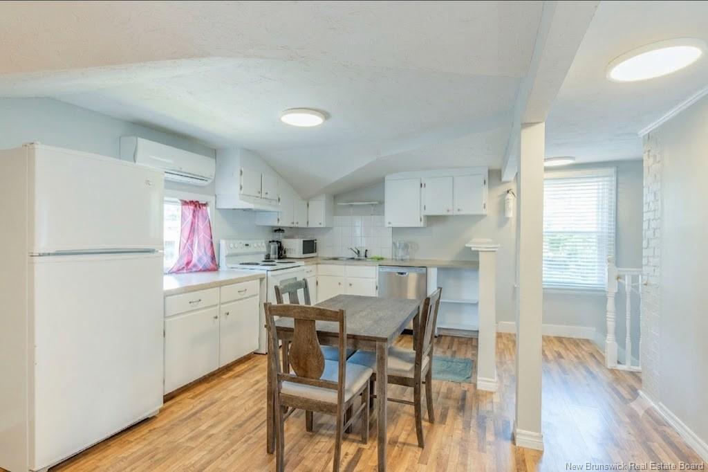 6 Lynch St, Moncton, NB - Indoor