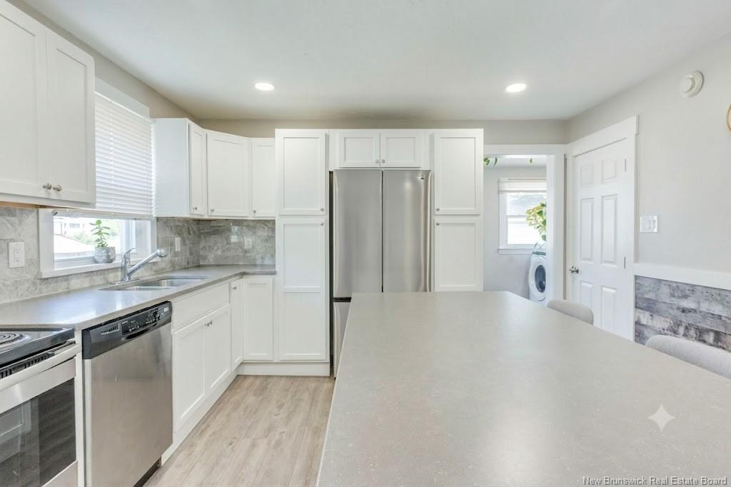 6 Lynch St, Moncton, NB - Indoor Photo Showing Kitchen