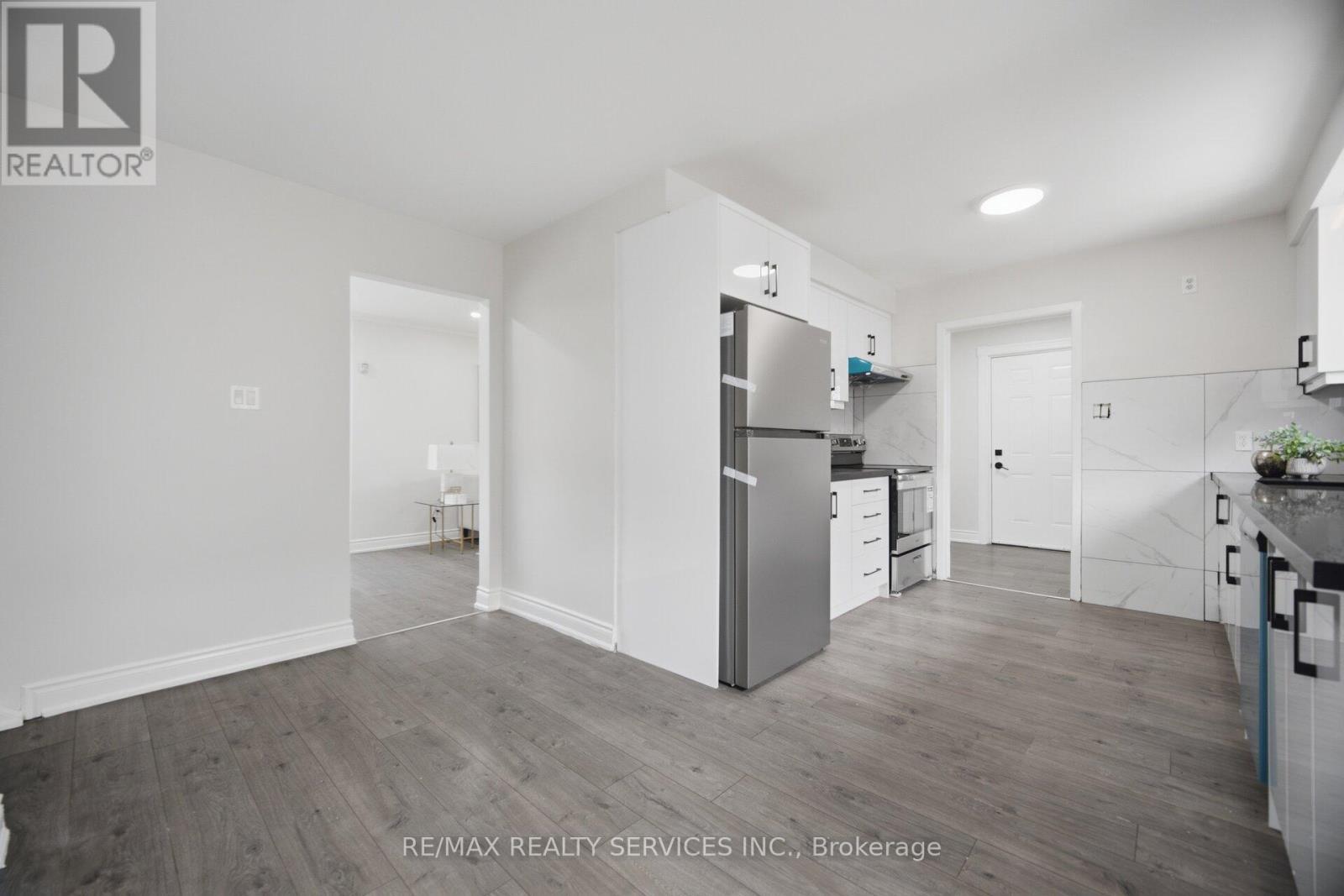 7493 Netherwood Road, Mississauga, ON - Indoor Photo Showing Other Room