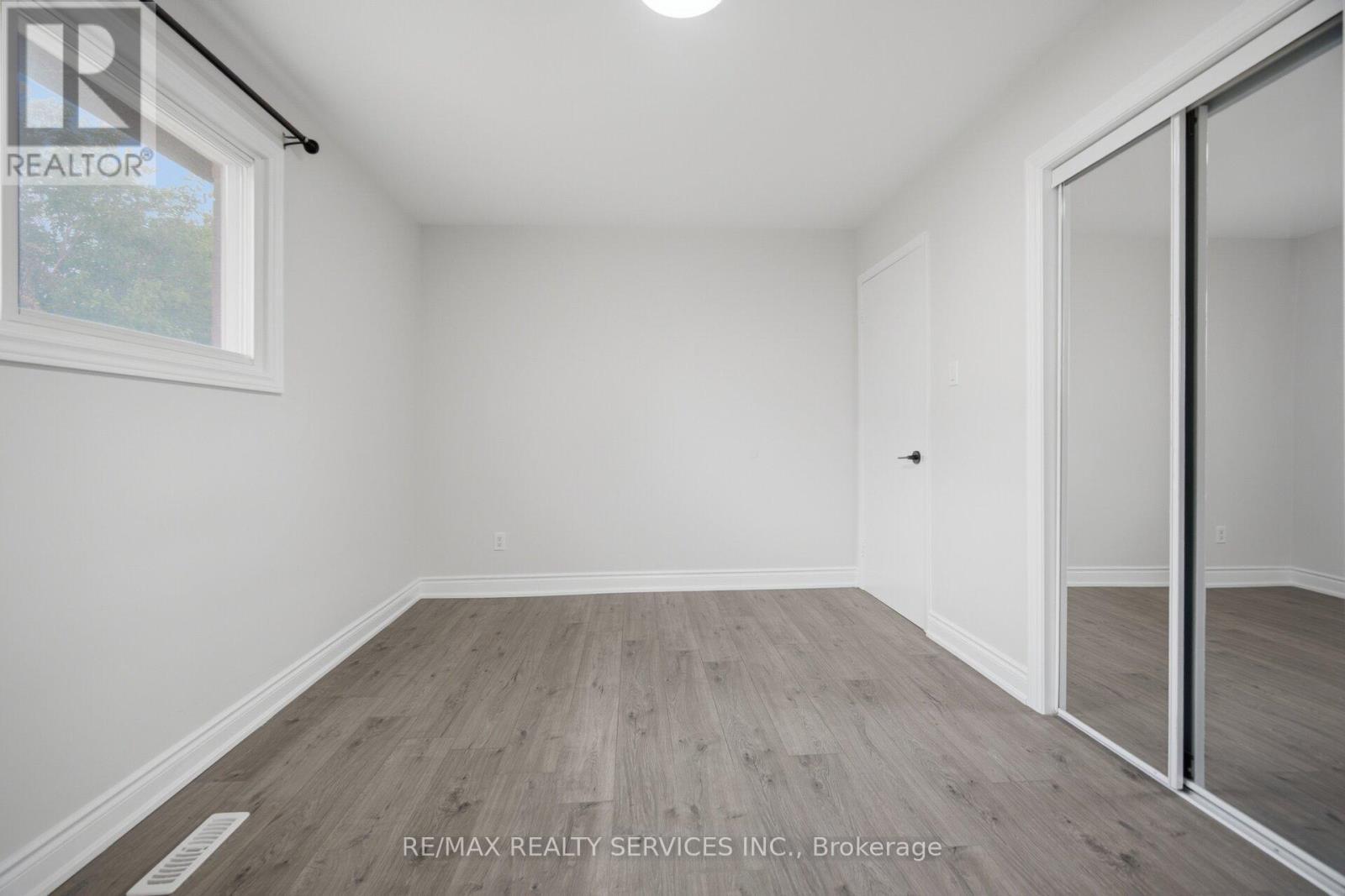 7493 Netherwood Road, Mississauga, ON - Indoor Photo Showing Other Room