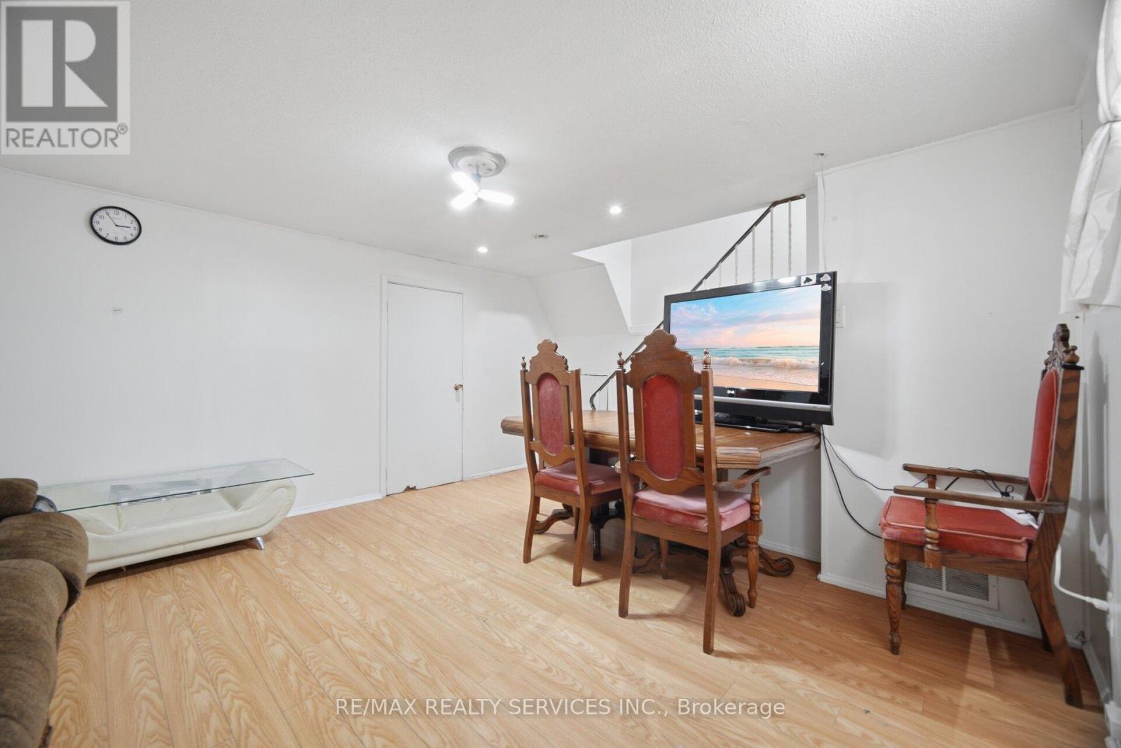 7493 Netherwood Road, Mississauga, ON - Indoor
