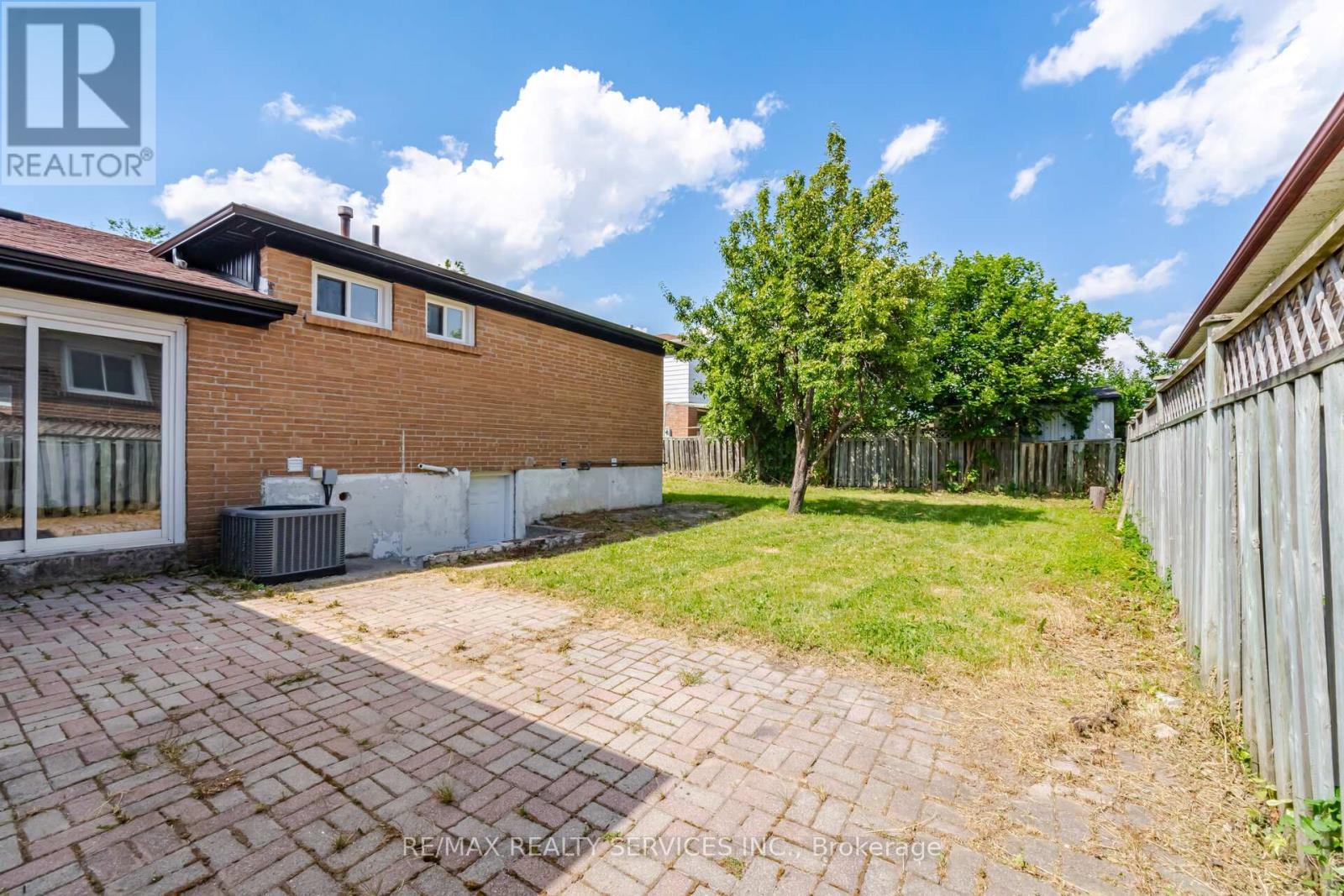 7493 Netherwood Road, Mississauga, ON - Outdoor With Exterior