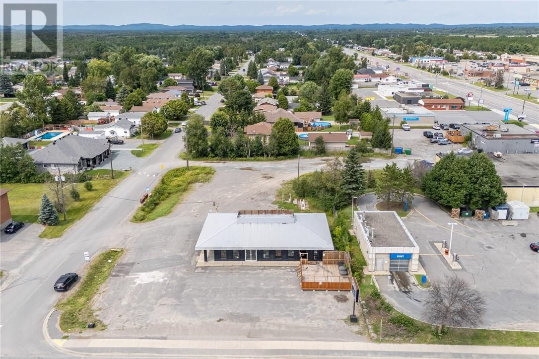 1642 Main, Val Caron, ON