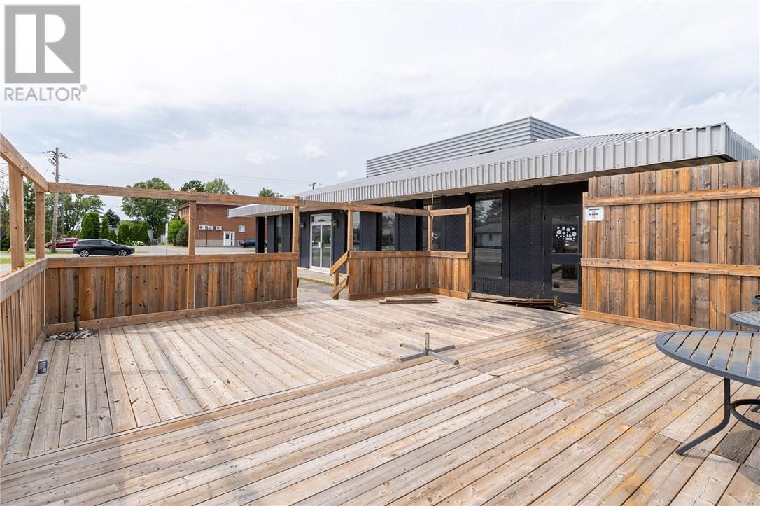 1642 Main, Val Caron, ON