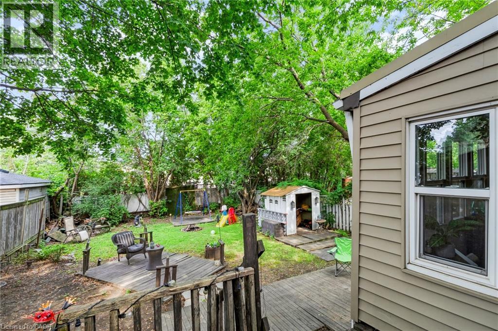 703 Brighton Avenue, Hamilton, ON - Outdoor With Deck Patio Veranda