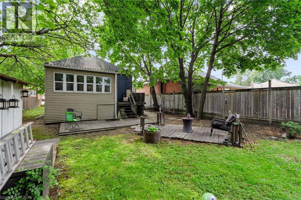 703 Brighton Avenue, Hamilton, ON - Outdoor