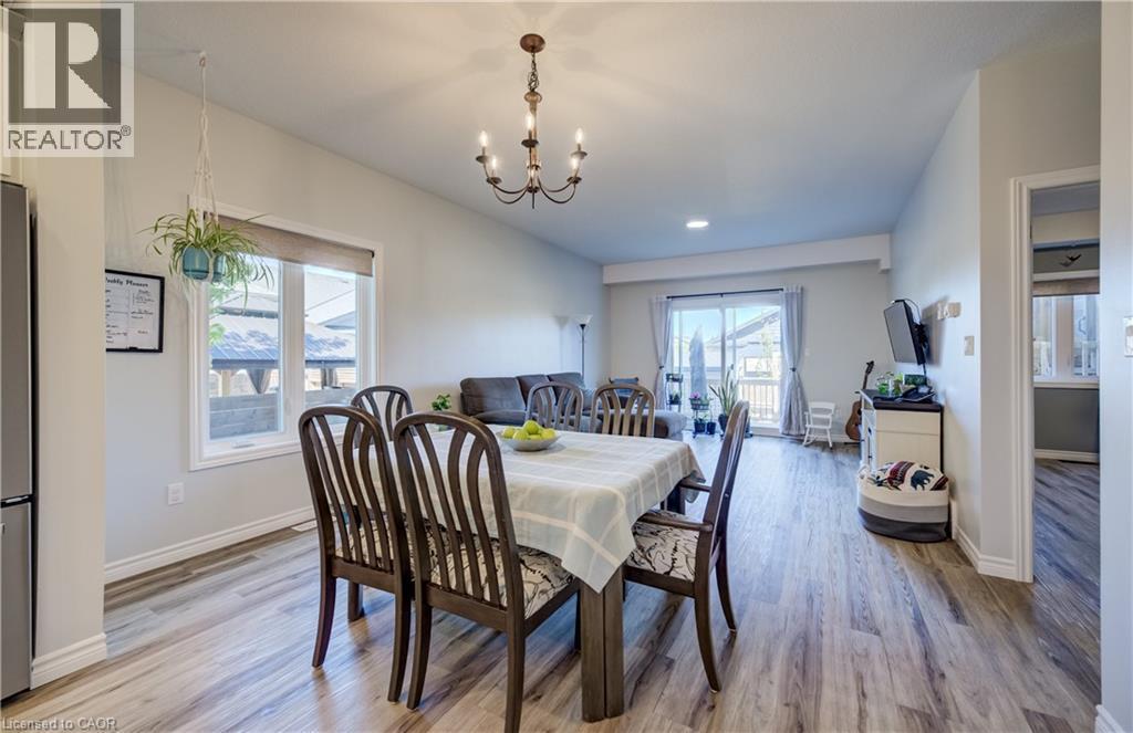 117 Sarah Road, Mount Forest, ON - Indoor Photo Showing Dining Room