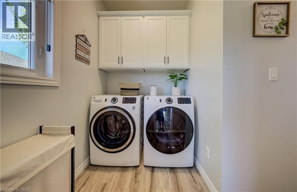 117 Sarah Road, Mount Forest, ON - Indoor Photo Showing Laundry Room