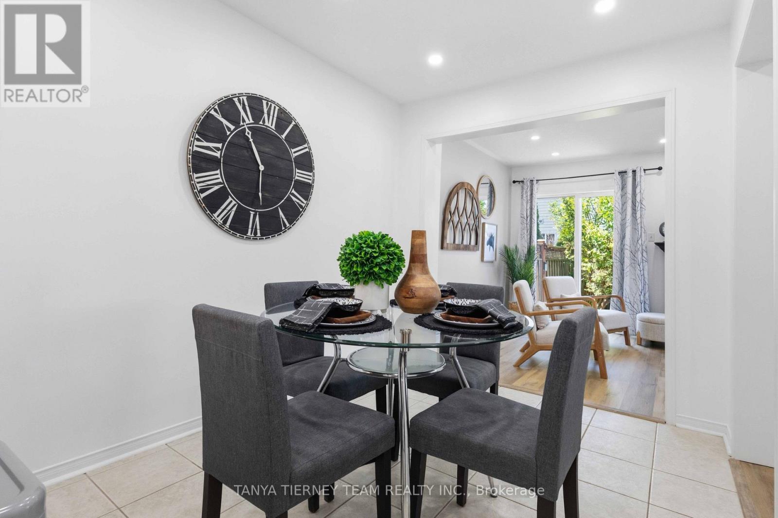 96 Robideau Place, Whitby, ON - Indoor Photo Showing Dining Room