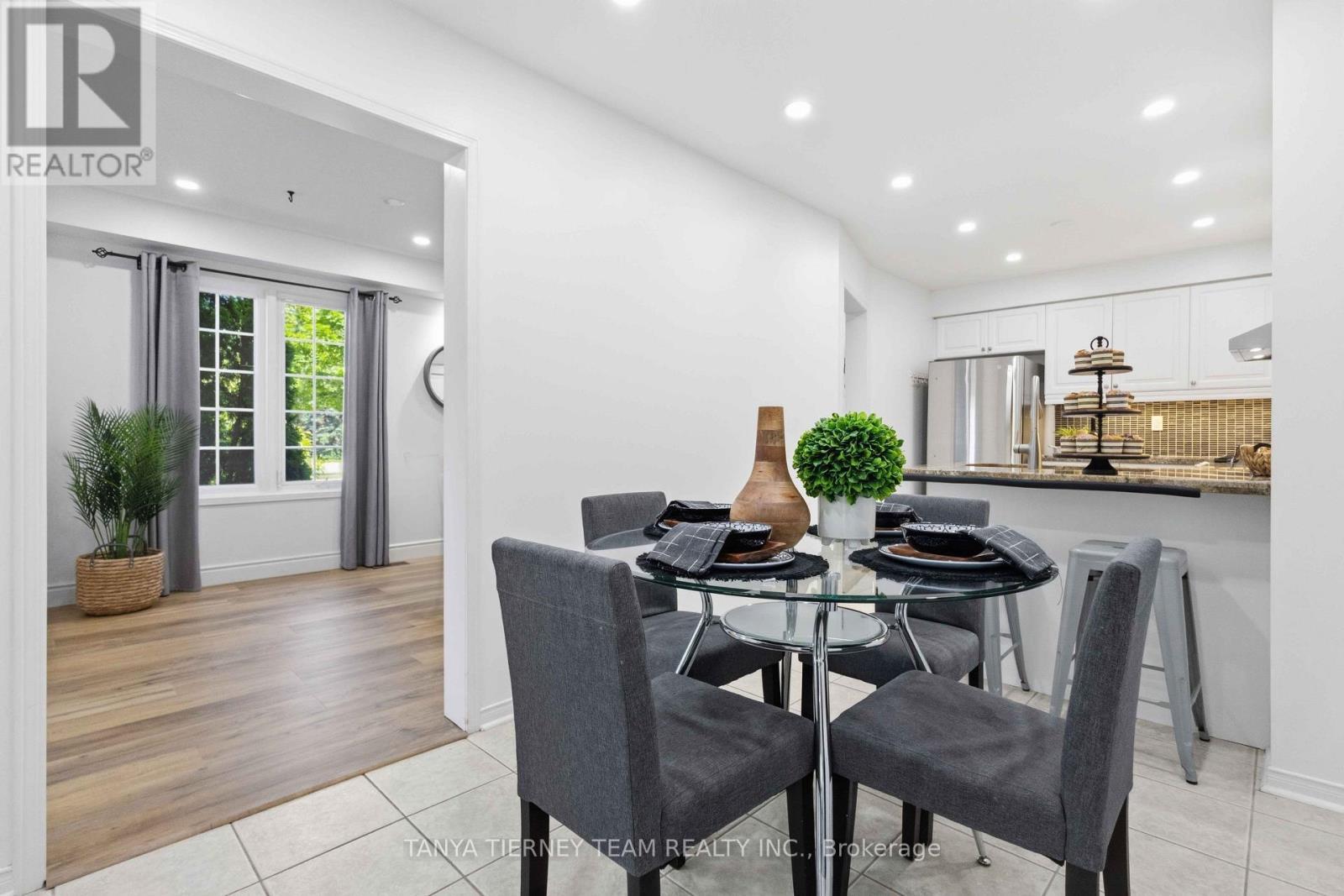 96 Robideau Place, Whitby, ON - Indoor Photo Showing Dining Room