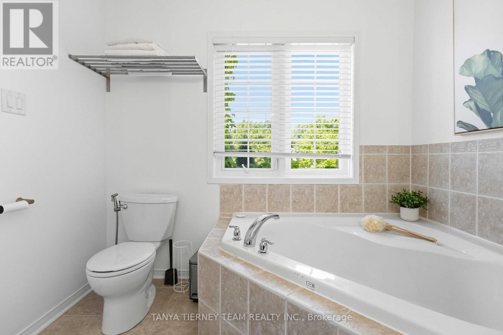 96 Robideau Place, Whitby, ON - Indoor Photo Showing Bathroom