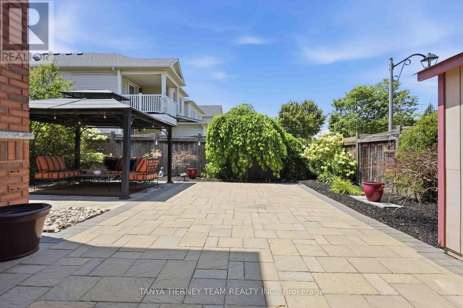 96 Robideau Place, Whitby, ON - Outdoor