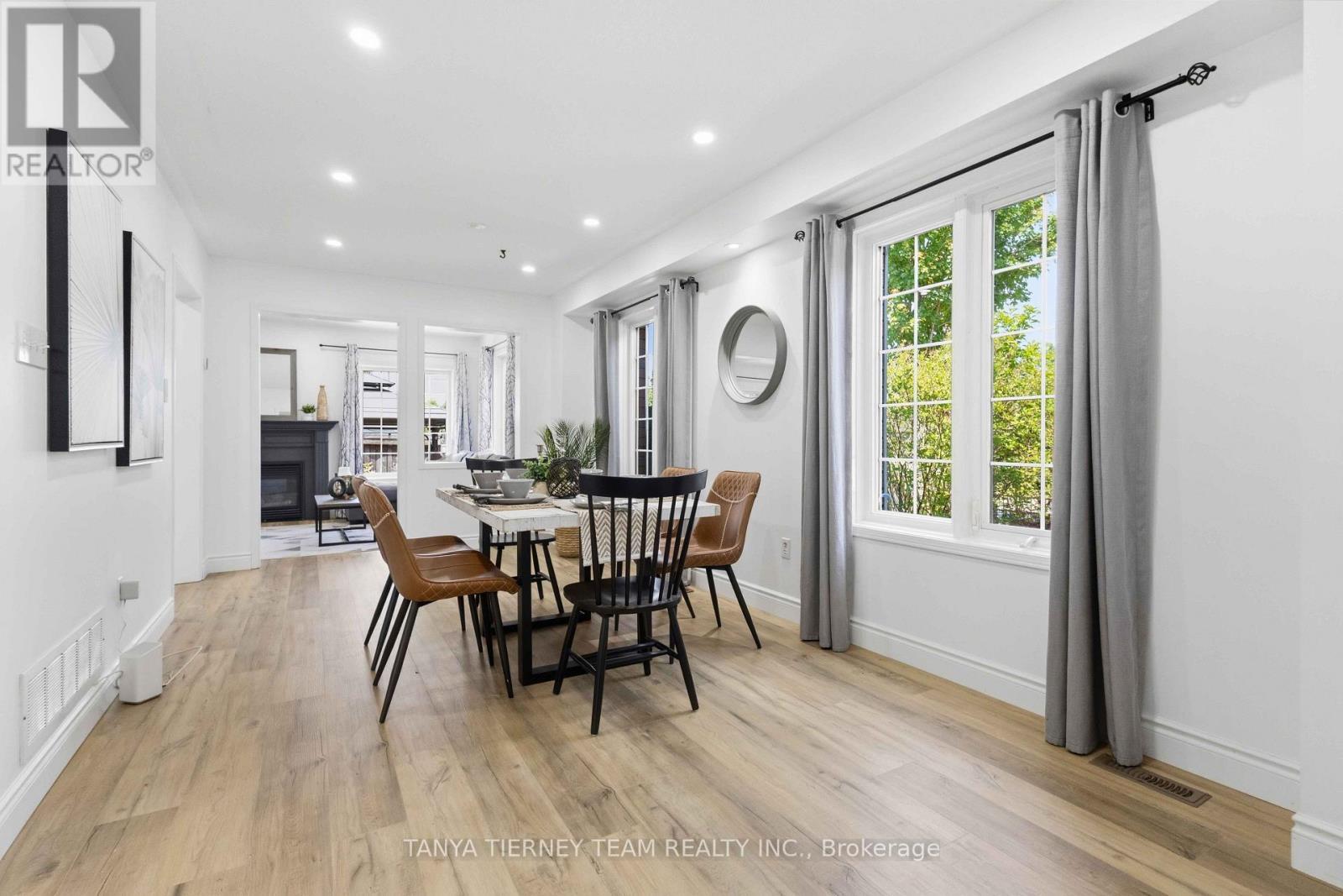 96 Robideau Place, Whitby, ON - Indoor Photo Showing Dining Room