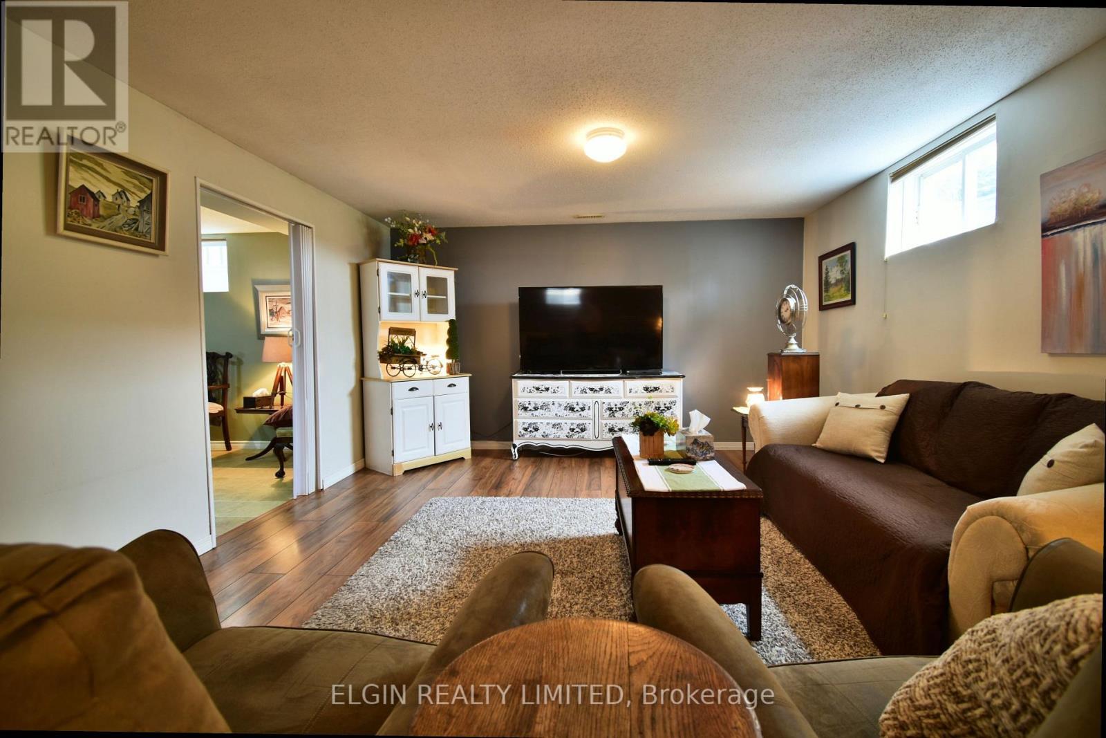 5 Havenridge Court, St. Thomas, ON - Indoor Photo Showing Living Room