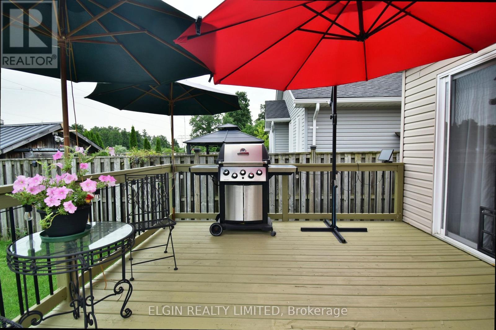 5 Havenridge Court, St. Thomas, ON - Outdoor With Deck Patio Veranda With Exterior