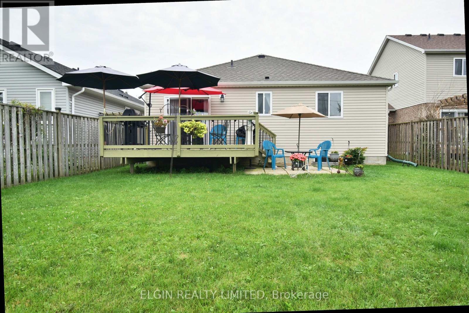 5 Havenridge Court, St. Thomas, ON - Outdoor With Deck Patio Veranda With Exterior