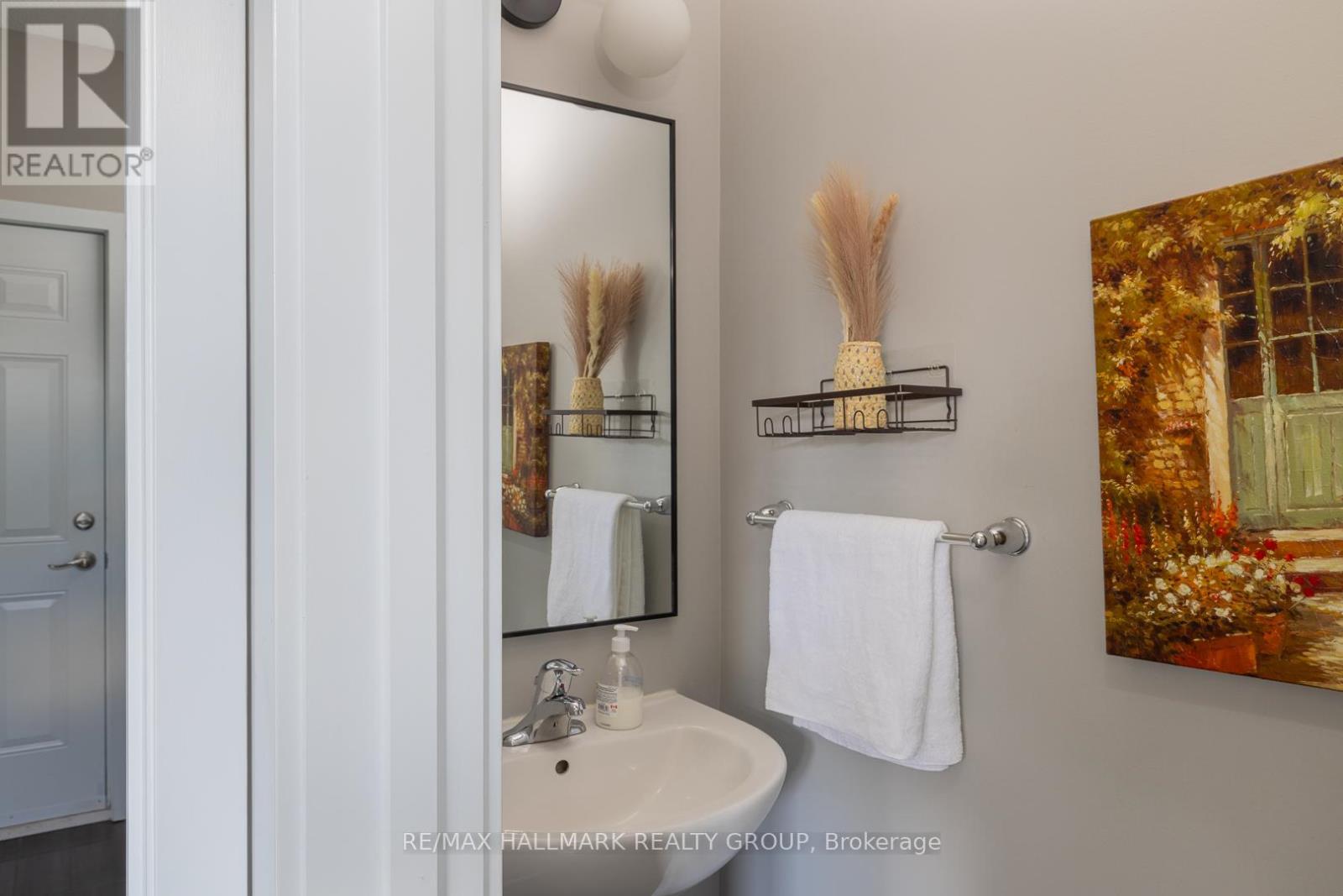 305 Oxer Place, Ottawa, ON - Indoor Photo Showing Bathroom