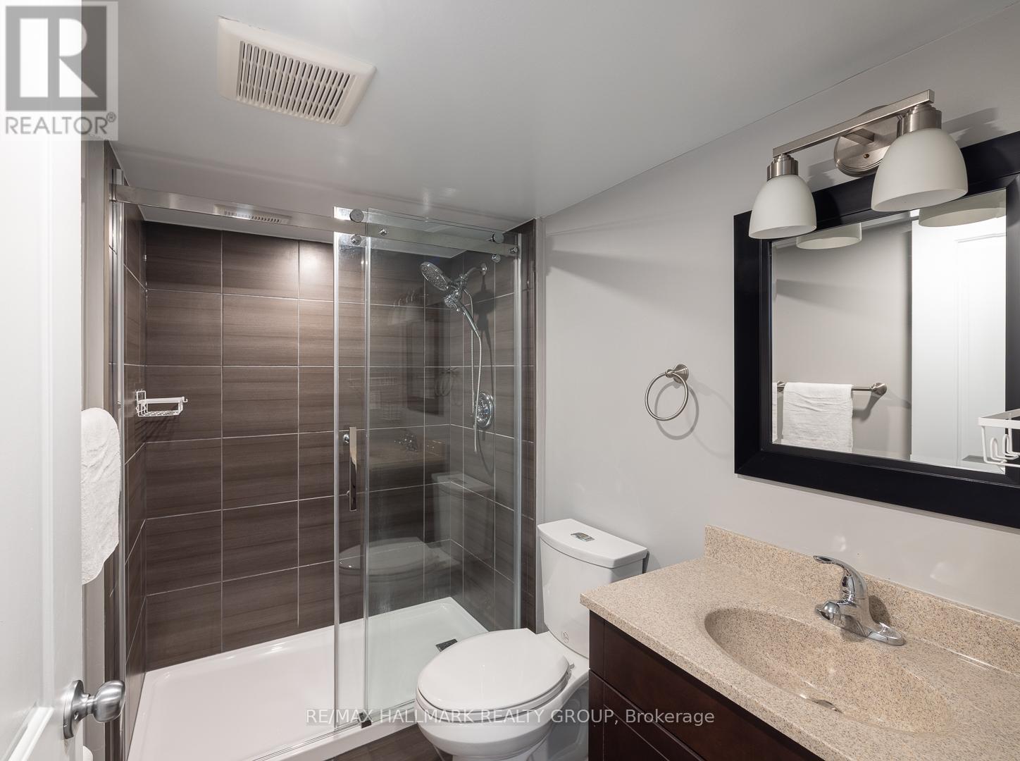 305 Oxer Place, Ottawa, ON - Indoor Photo Showing Bathroom