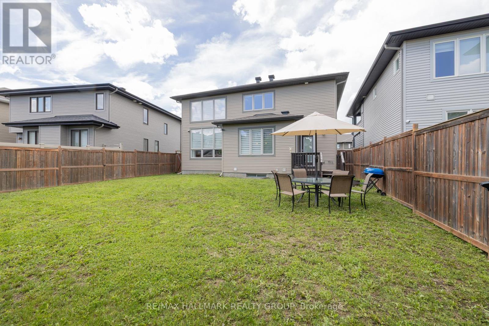 305 Oxer Place, Ottawa, ON - Outdoor With Exterior