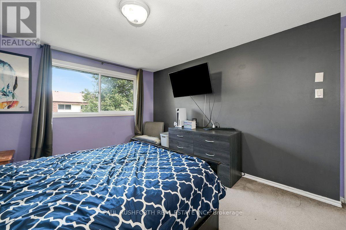 Primary Bedroom - D - 5 Sonnet Crescent, Ottawa, ON - Indoor Photo Showing Bedroom