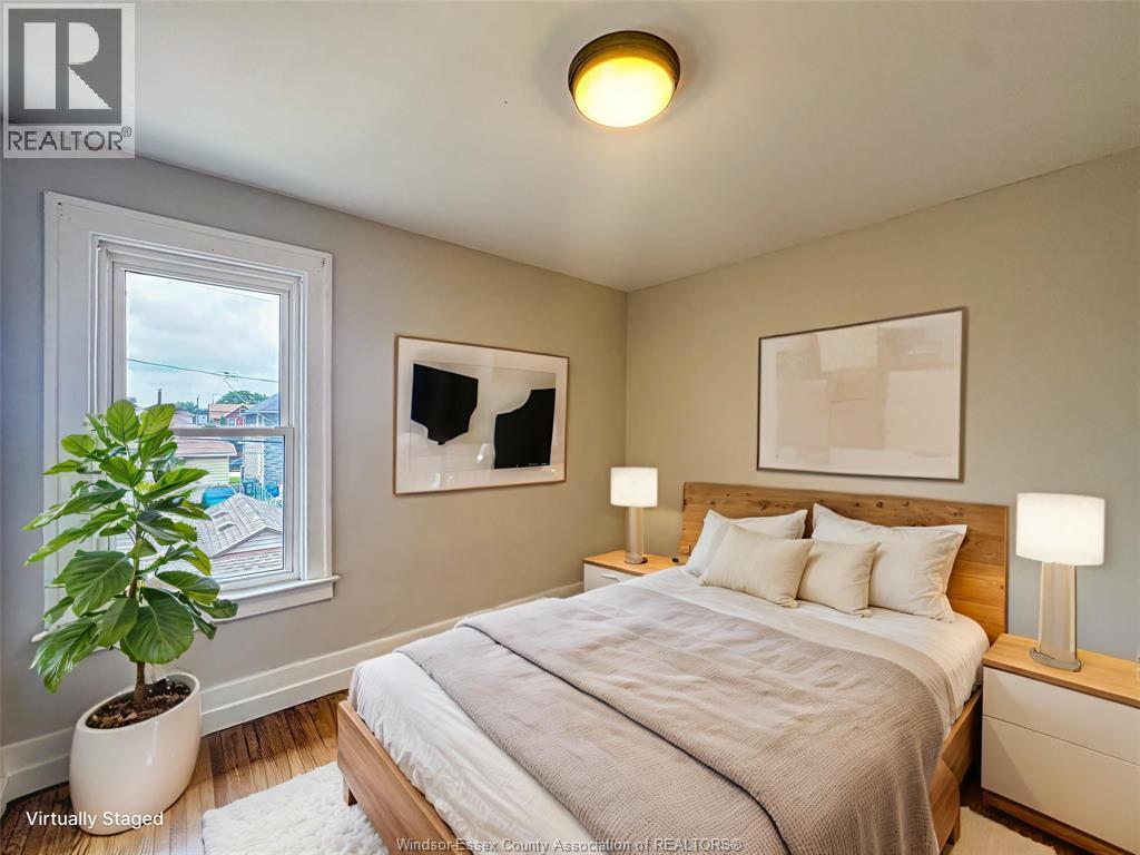 1111 Elsmere, Windsor, ON - Indoor Photo Showing Bedroom