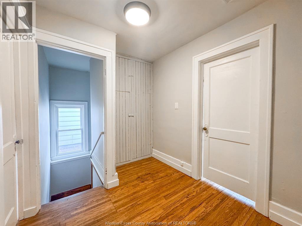 1111 Elsmere, Windsor, ON - Indoor Photo Showing Other Room