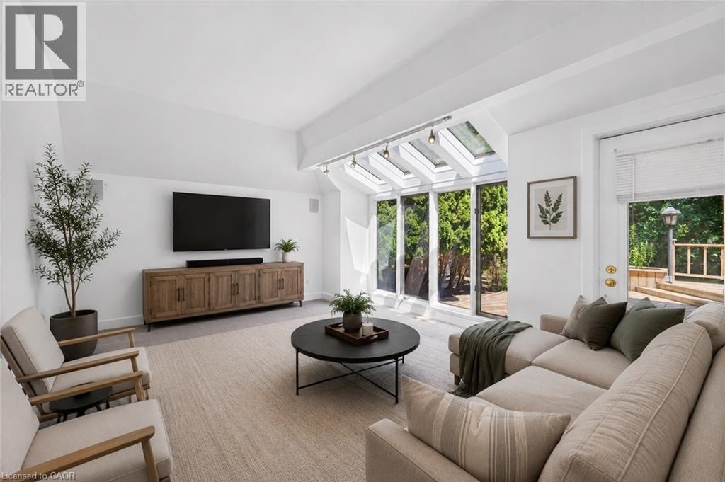 Virtually Staged - 4 Forsyth Avenue N, Hamilton, ON - Indoor Photo Showing Living Room