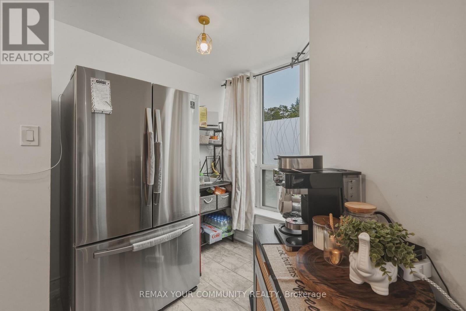 103 - 410 Mclevin Avenue, Toronto, ON - Indoor Photo Showing Other Room