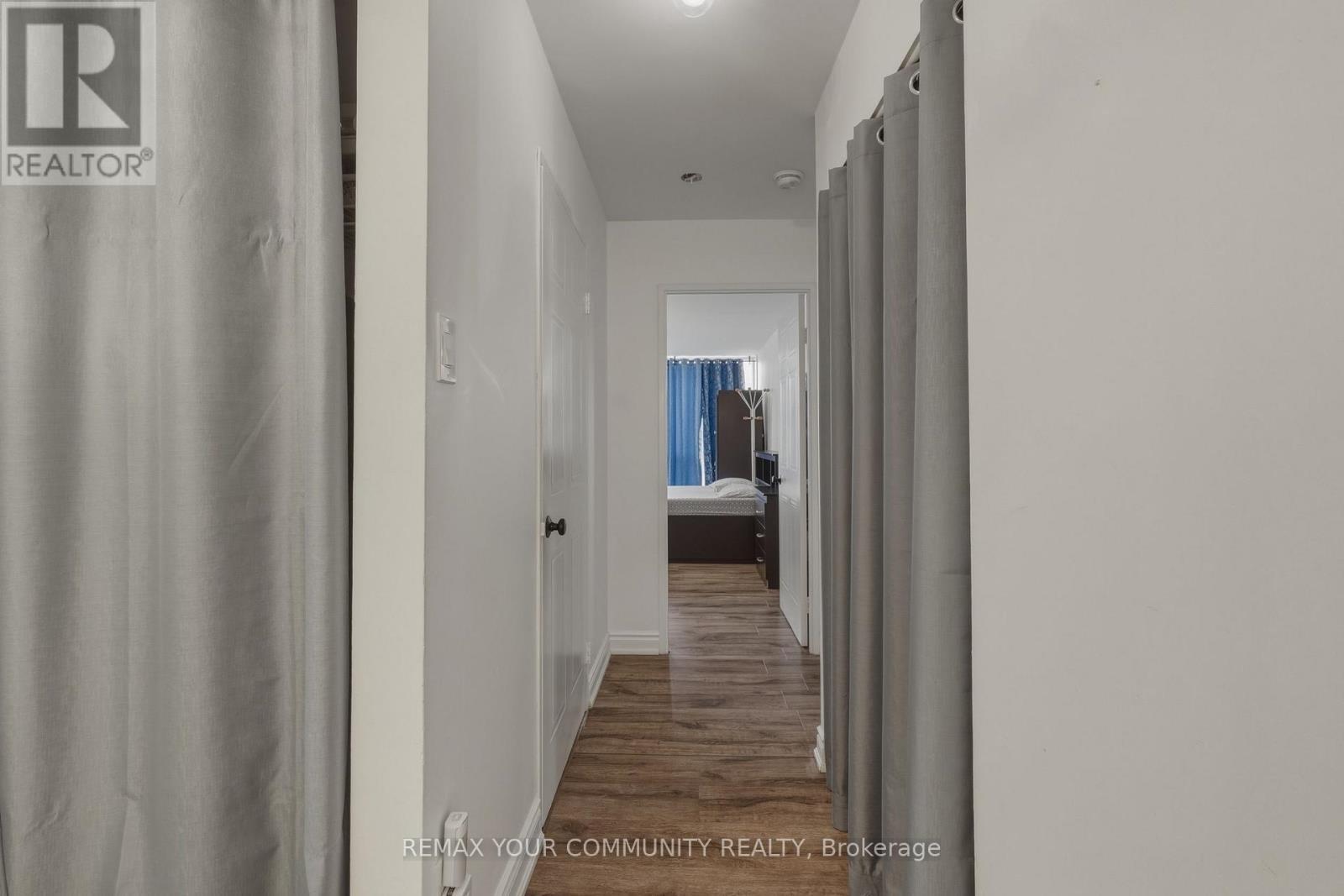 103 - 410 Mclevin Avenue, Toronto, ON - Indoor Photo Showing Other Room