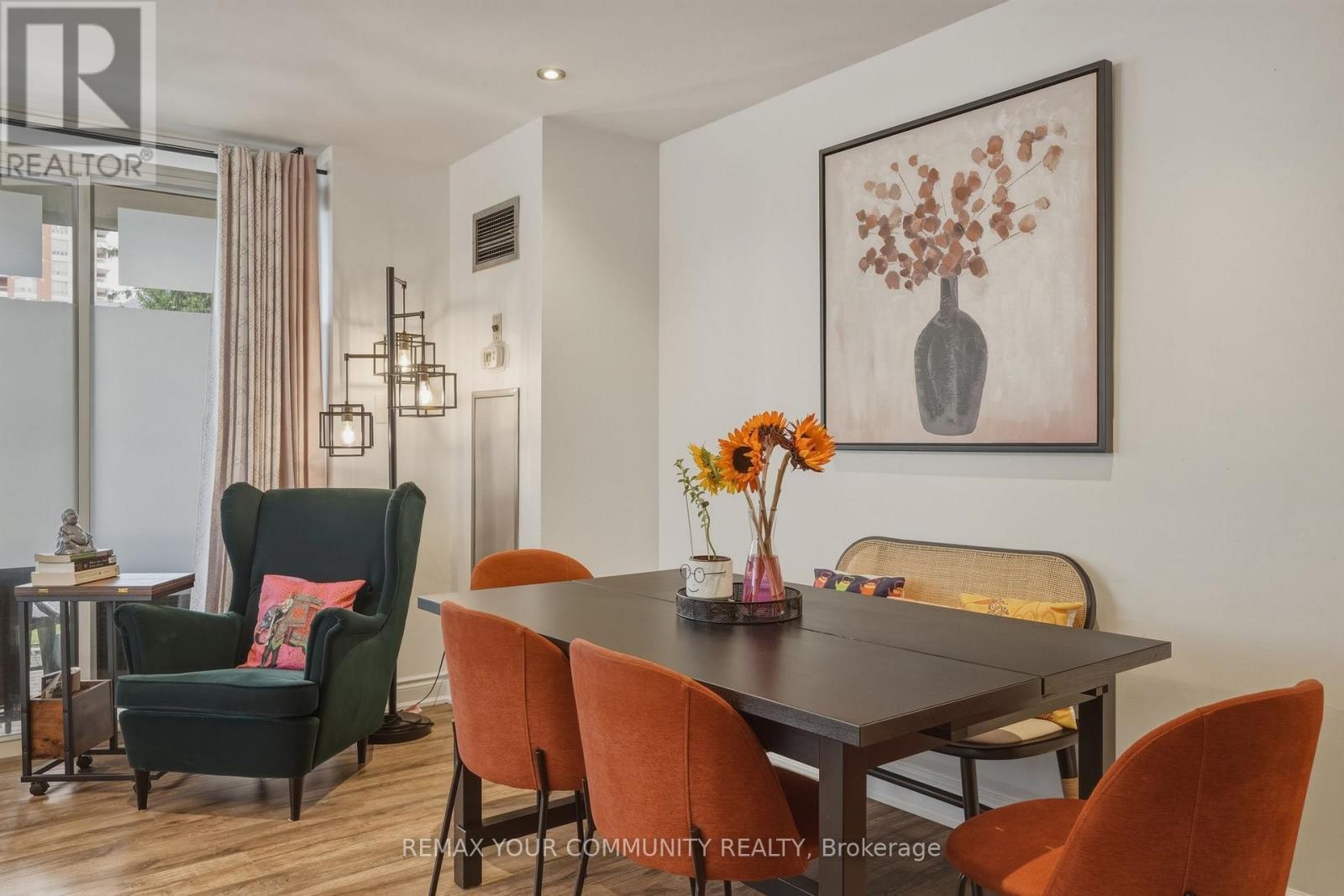 103 - 410 Mclevin Avenue, Toronto, ON - Indoor