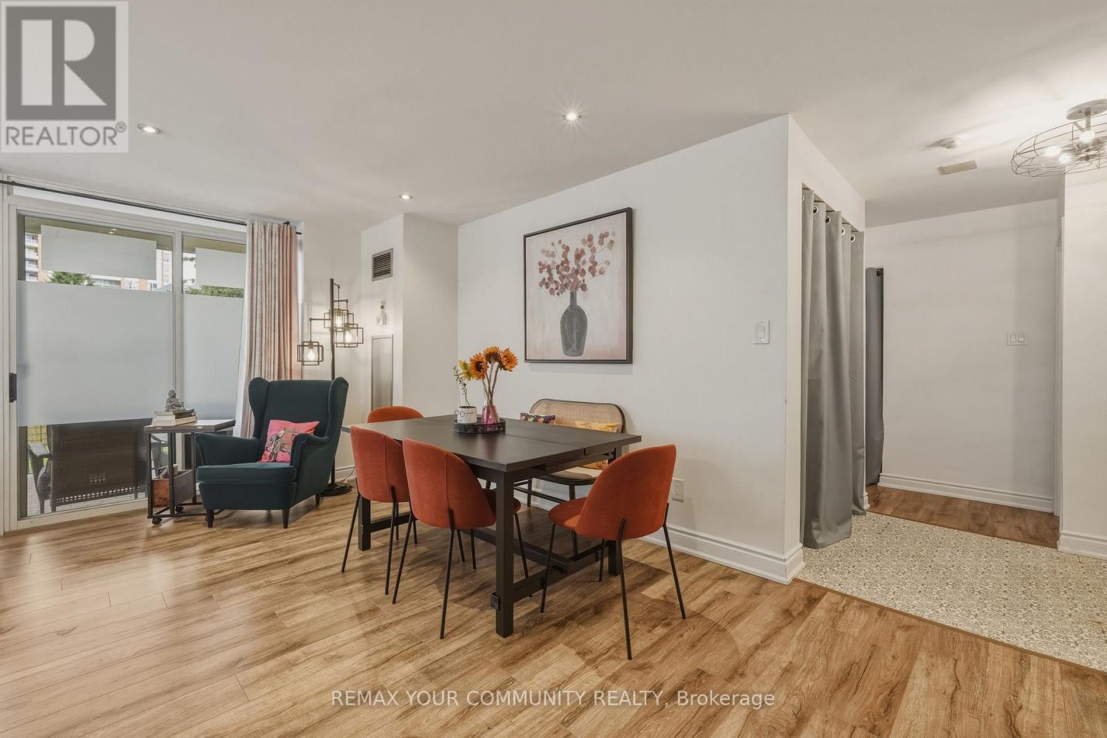 103 - 410 Mclevin Avenue, Toronto, ON - Indoor Photo Showing Other Room