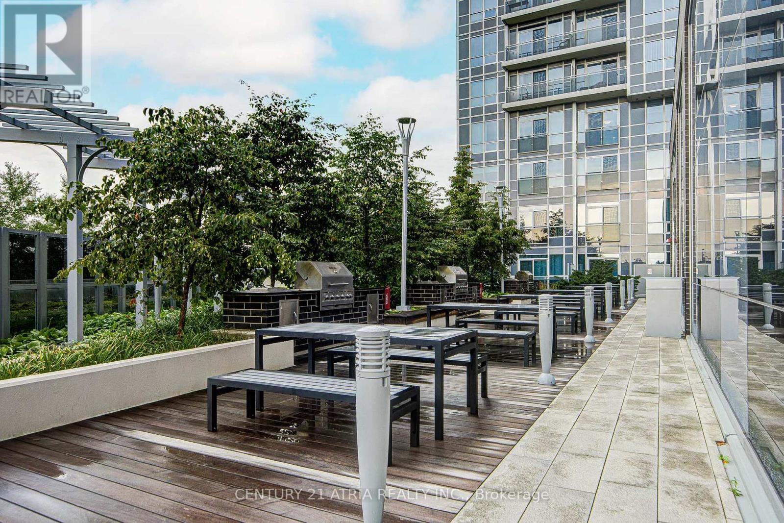 2919 - 275 Village Green Square, Toronto, ON - Outdoor
