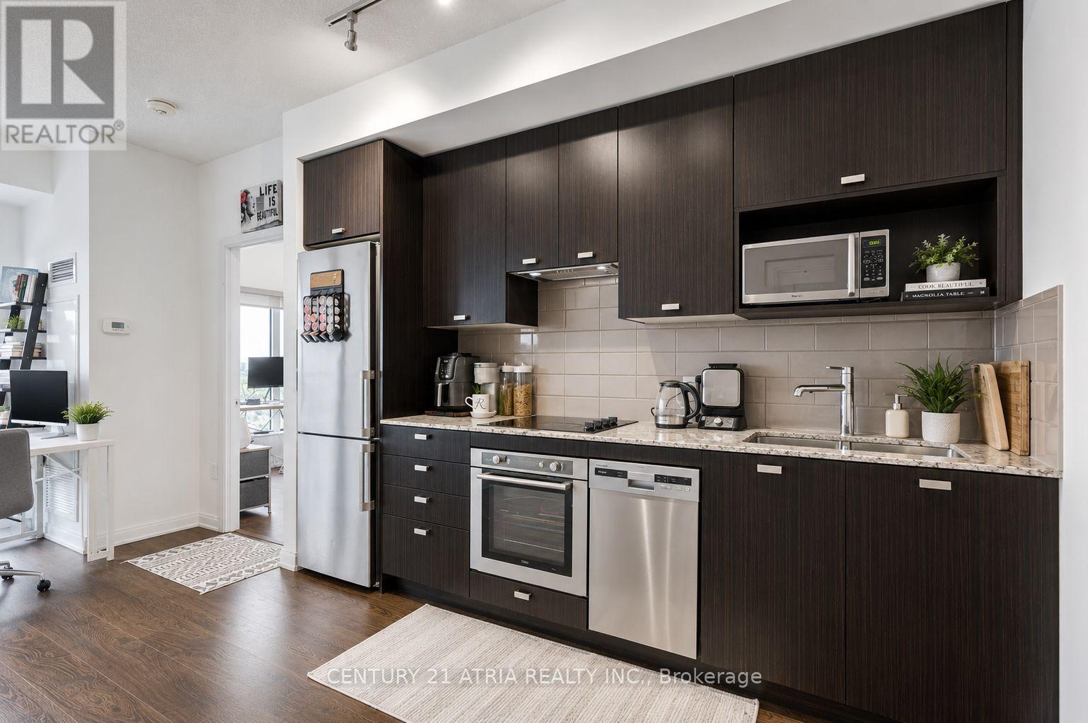 2919 - 275 Village Green Square, Toronto, ON - Indoor Photo Showing Kitchen With Upgraded Kitchen