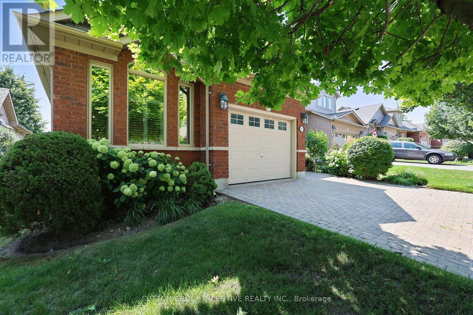 13 Renaissance Point, New Tecumseth, ON - Outdoor
