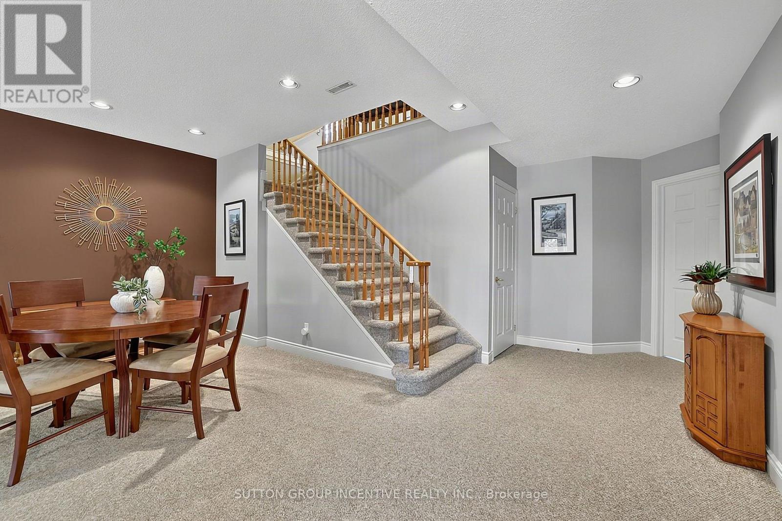 13 Renaissance Point, New Tecumseth, ON - Indoor