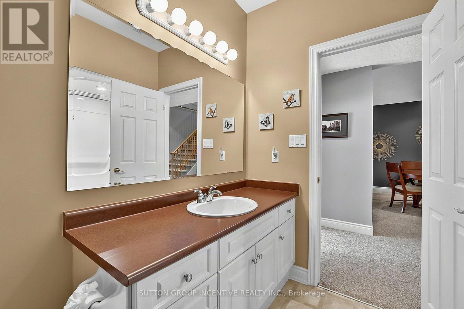 Lower Bath - 13 Renaissance Point, New Tecumseth, ON - Indoor Photo Showing Bathroom