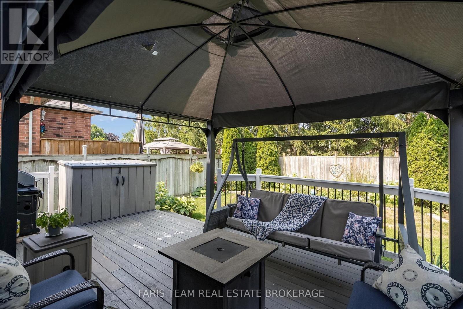 4 Bluegrass Drive, Barrie, ON - Outdoor With Deck Patio Veranda With Exterior